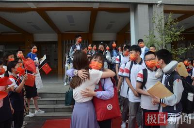 欢送学长学姐的祝福语