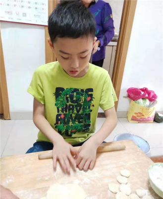 学包包子日记