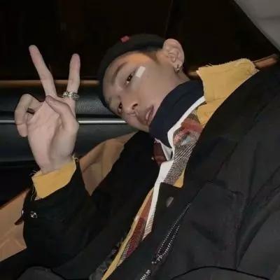 实字开头的成语接龙