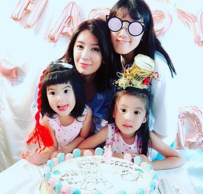 祝贺别人生女儿