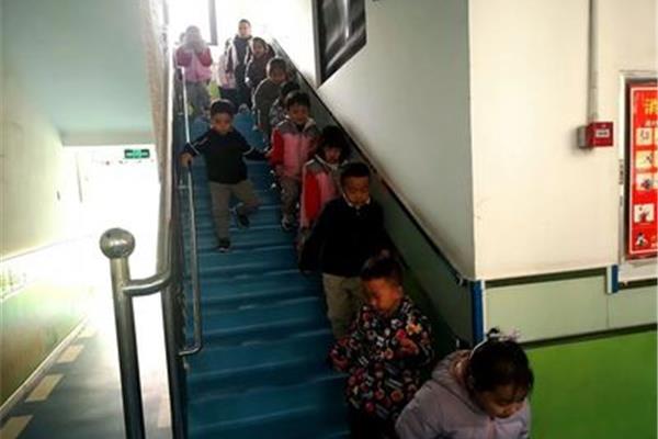 幼儿园防震演练反思